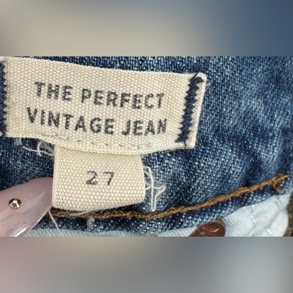 Madewell The Perfect Vintage Jean in Hernando Wash: Raw Hem Edition - Picture 16 of 16